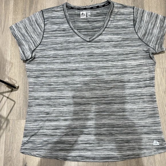 adidas Tops - Adidas Gray Fitted Short Sleeve Tee